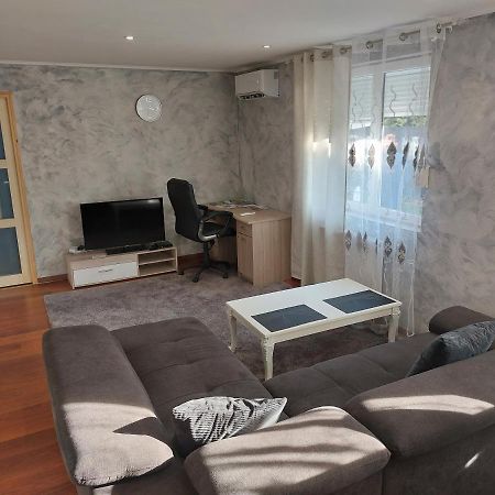 Famille House 101 Apartment ชาลง-ซูร์-ซอน ภายนอก รูปภาพ